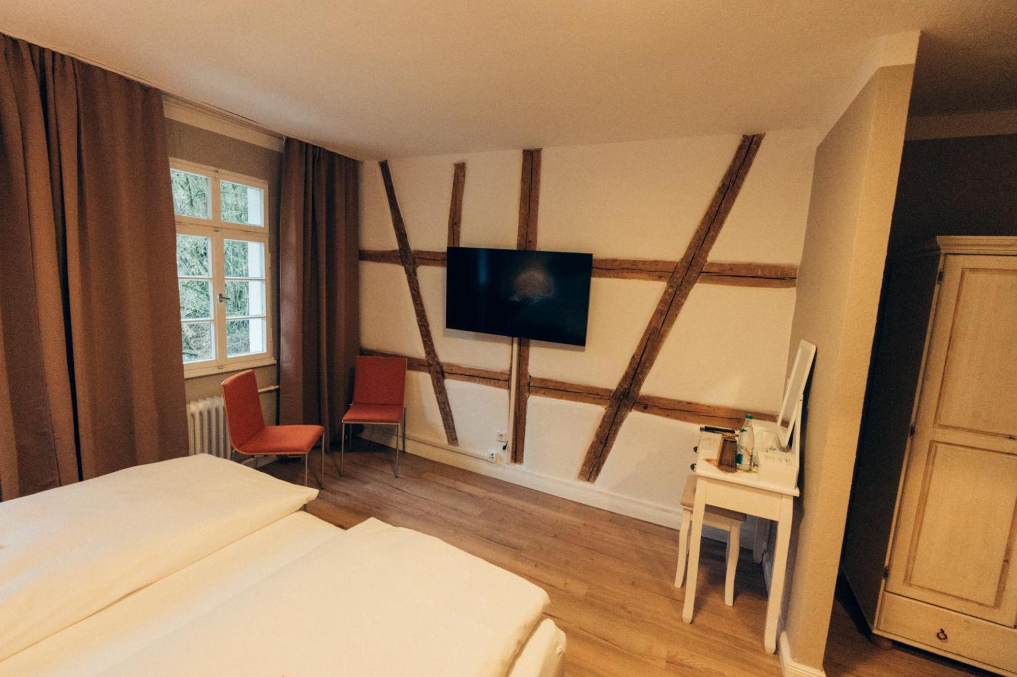 Egloffstein Gasthof Hotel Zur Post מראה חיצוני תמונה