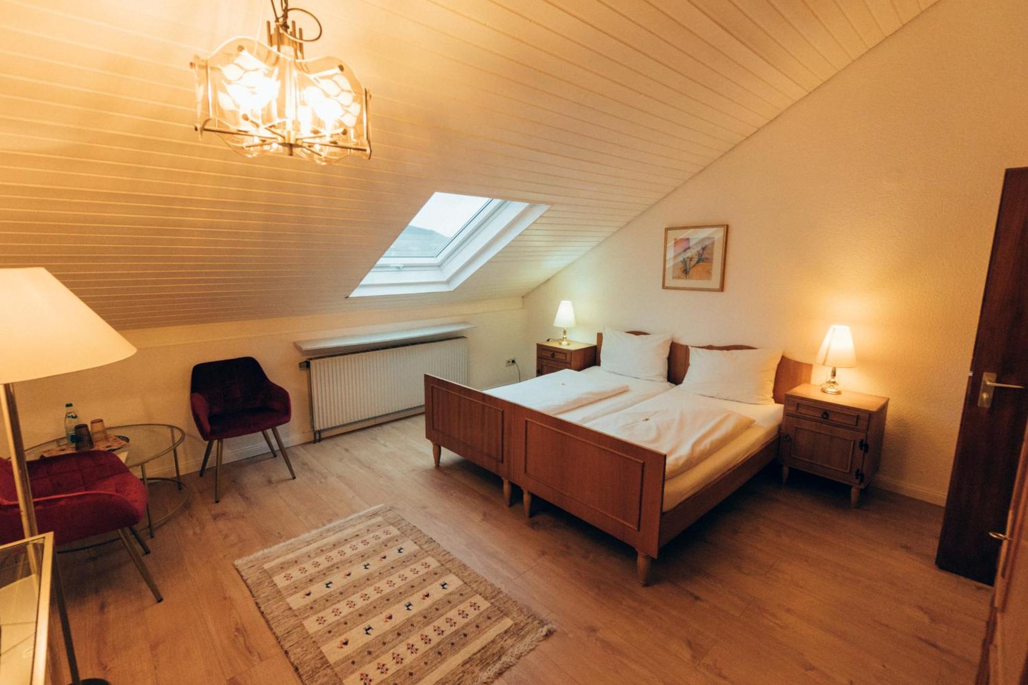 Egloffstein Gasthof Hotel Zur Post מראה חיצוני תמונה