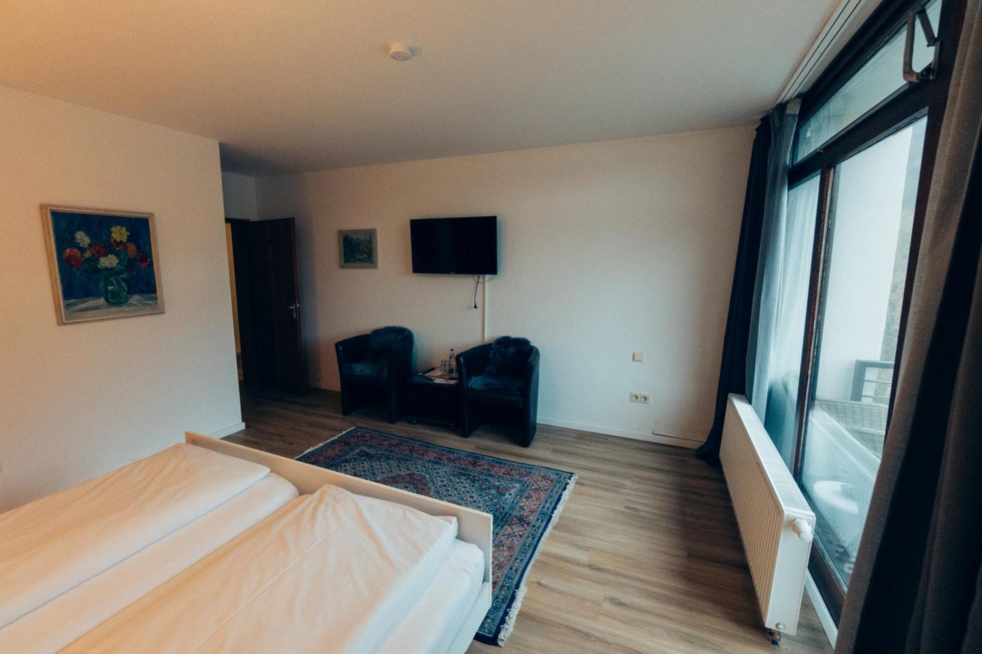 Egloffstein Gasthof Hotel Zur Post מראה חיצוני תמונה