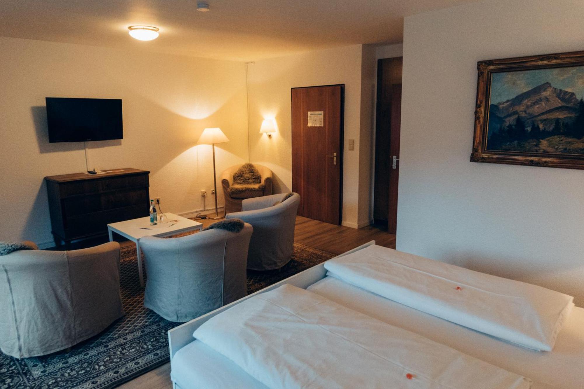 Egloffstein Gasthof Hotel Zur Post מראה חיצוני תמונה