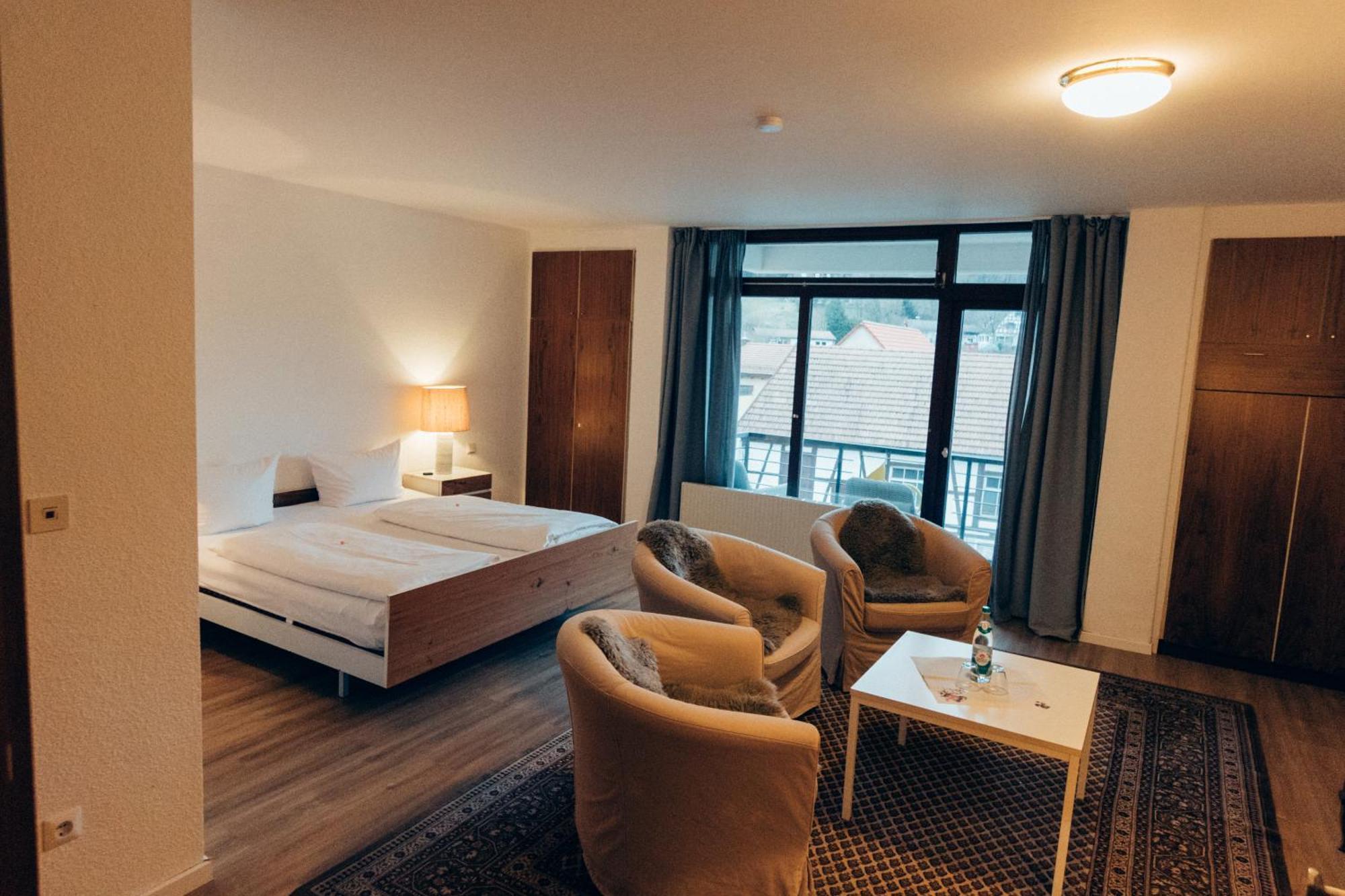 Egloffstein Gasthof Hotel Zur Post מראה חיצוני תמונה